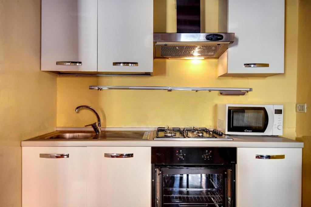 Appartamenti Superior In Via Garibaldi By Bricola Apartments Венеция Экстерьер фото