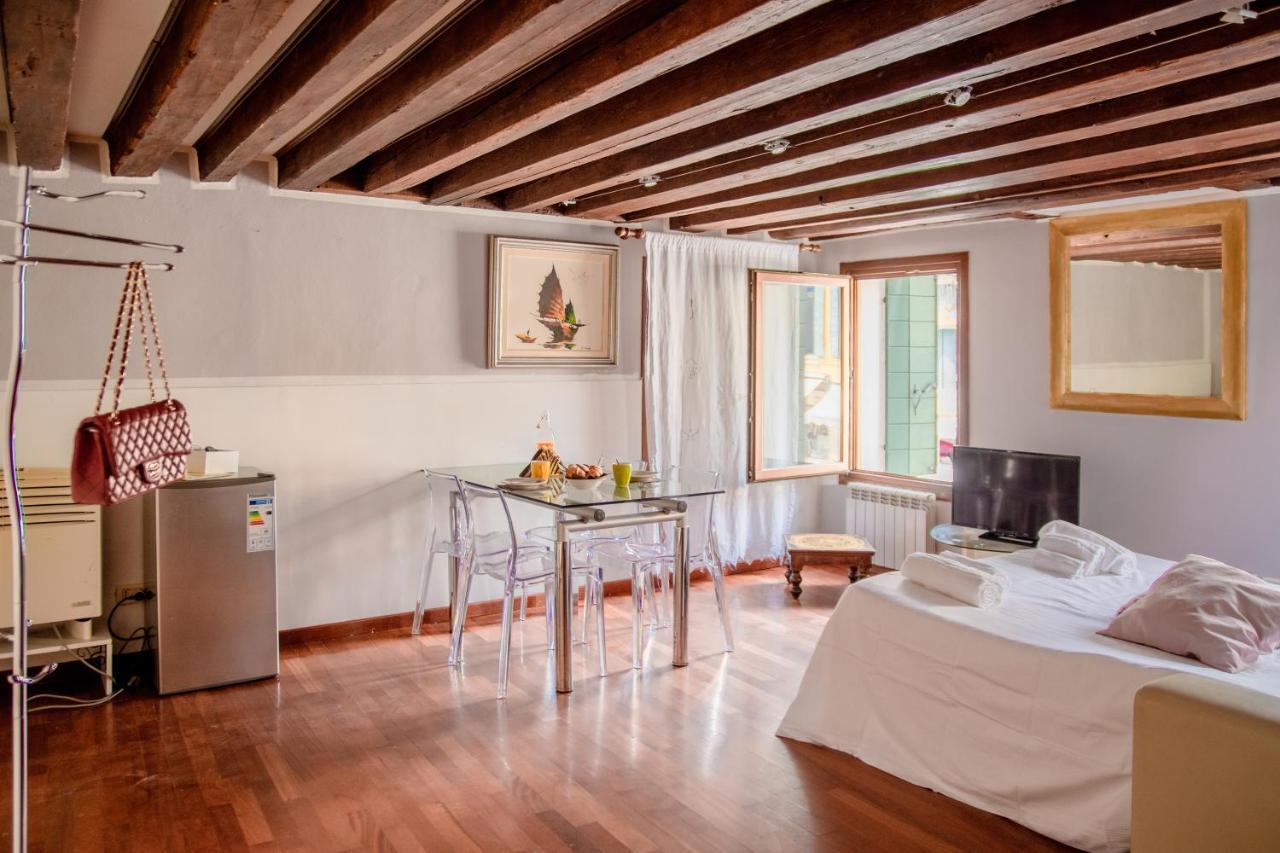 Appartamenti Superior In Via Garibaldi By Bricola Apartments Венеция Экстерьер фото