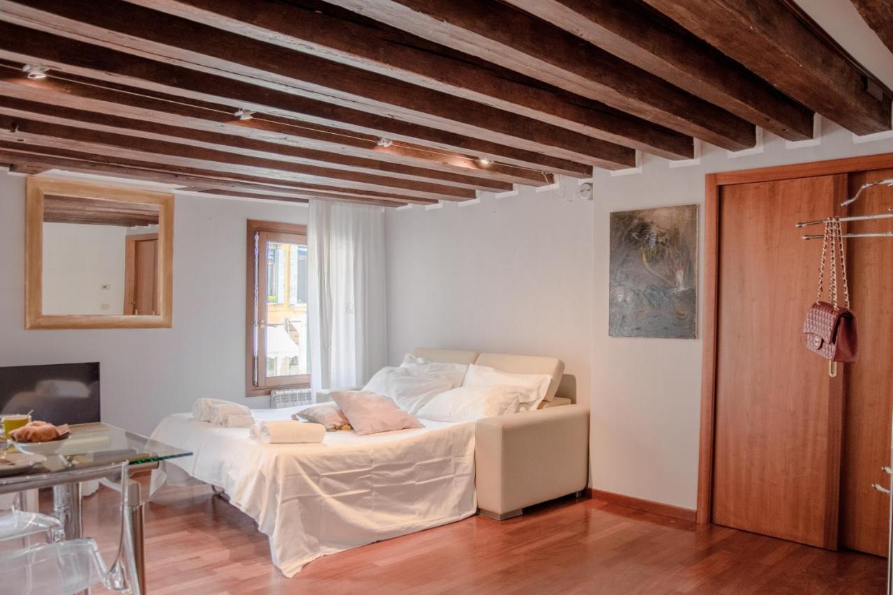 Appartamenti Superior In Via Garibaldi By Bricola Apartments Венеция Экстерьер фото
