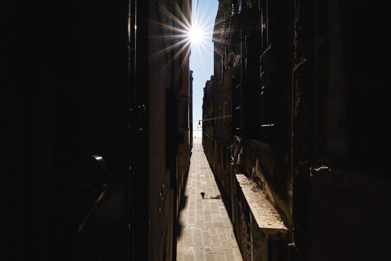 Appartamenti Superior In Via Garibaldi By Bricola Apartments Венеция Экстерьер фото